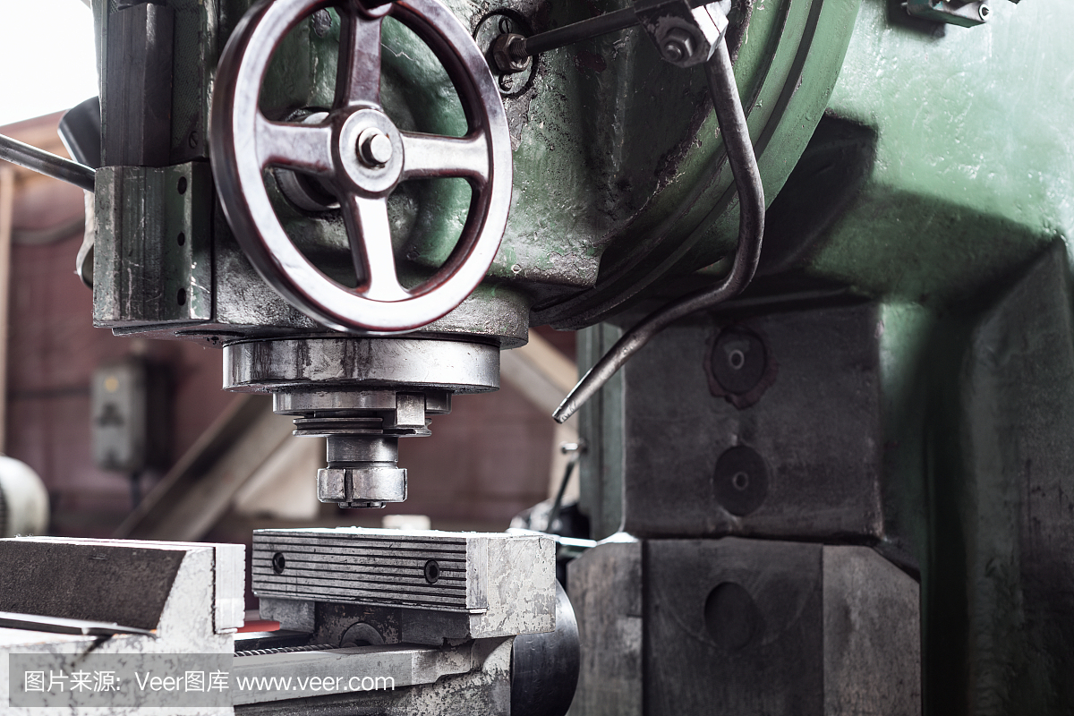 機(jī)械立式銑床