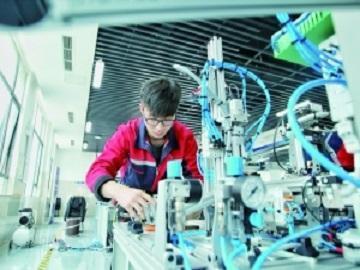 世界技能大賽機(jī)電一體化項(xiàng)目國(guó)家隊(duì)集訓(xùn)對(duì)抗賽在貴州開賽